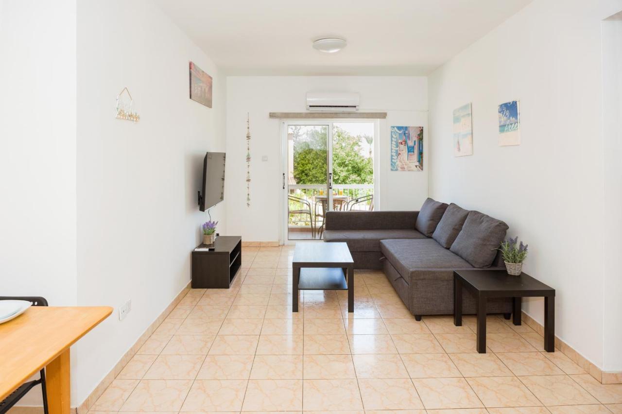 Mynapa Apartments Айя Напа Екстериор снимка