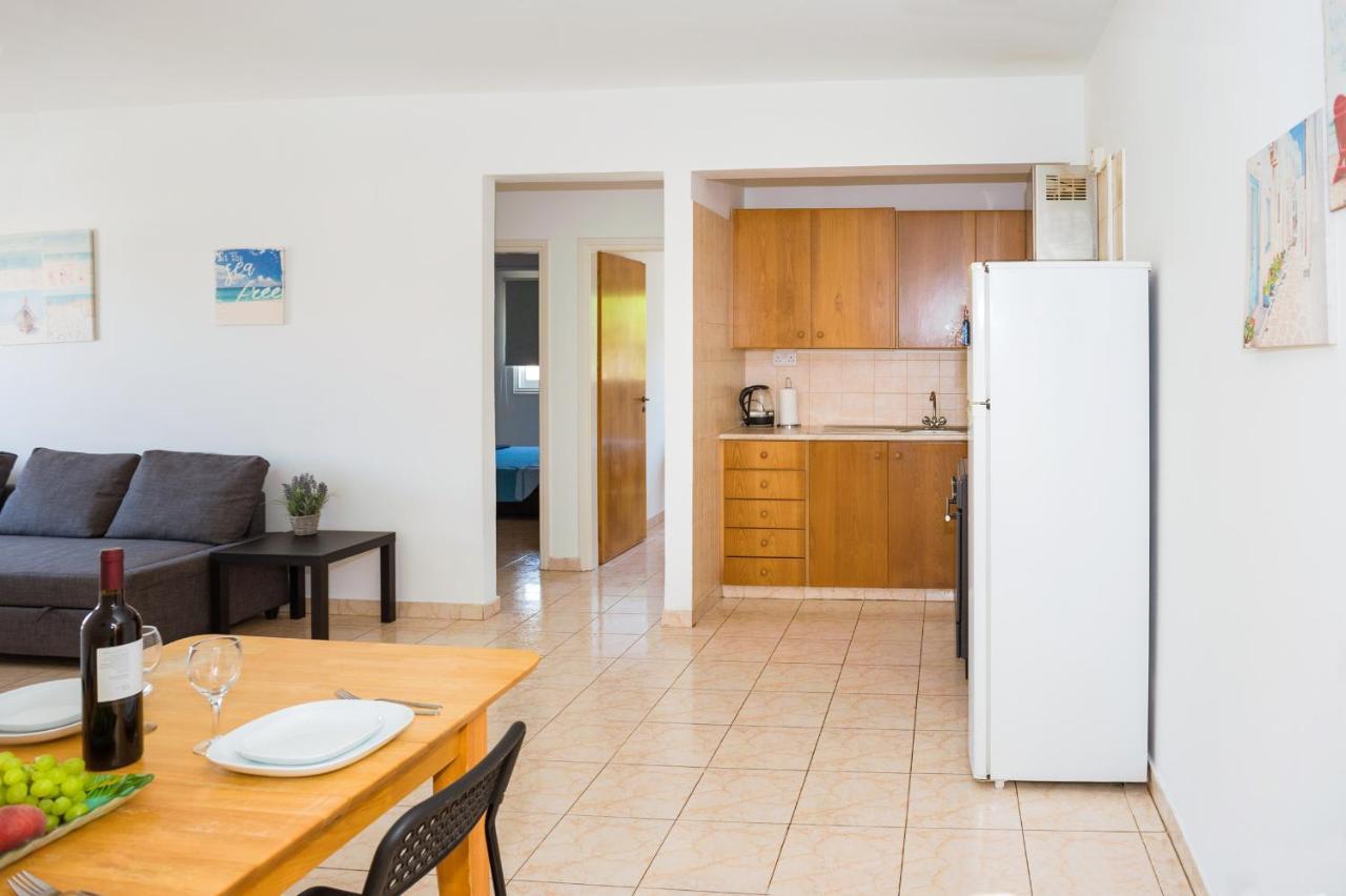Mynapa Apartments Айя Напа Екстериор снимка