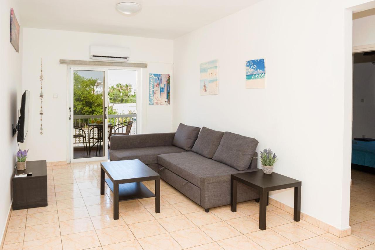 Mynapa Apartments Айя Напа Екстериор снимка