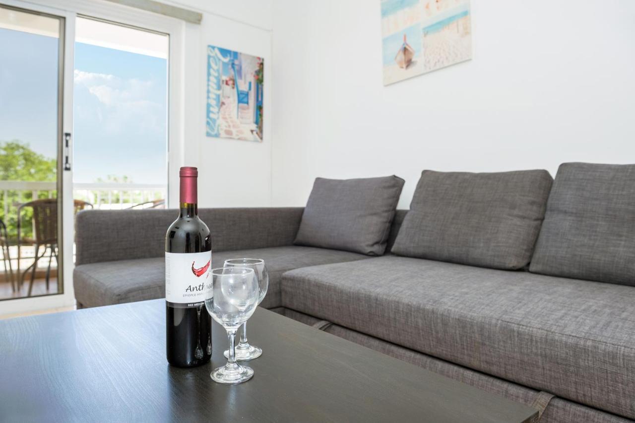Mynapa Apartments Айя Напа Екстериор снимка