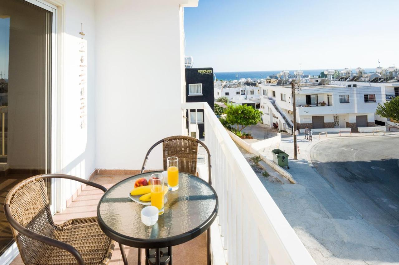 Mynapa Apartments Айя Напа Екстериор снимка