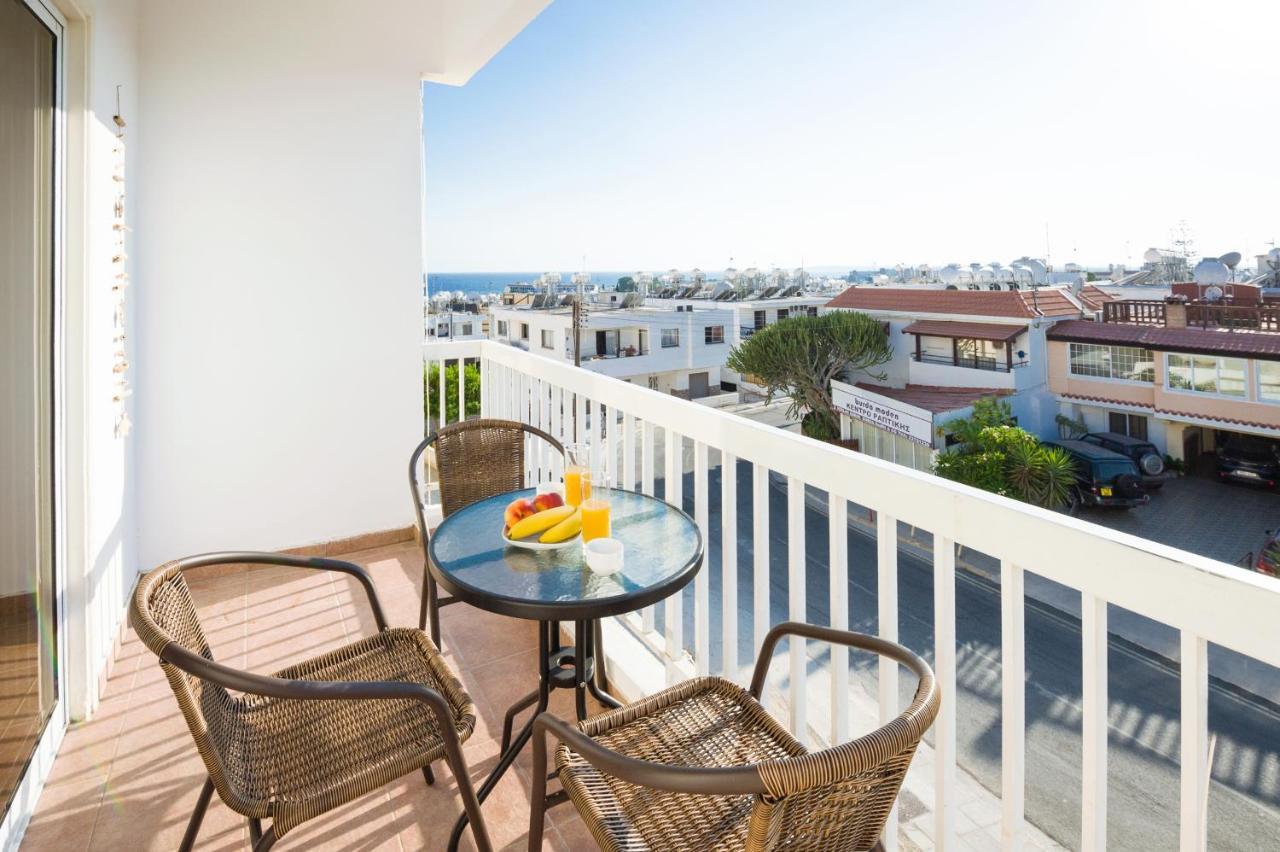 Mynapa Apartments Айя Напа Екстериор снимка